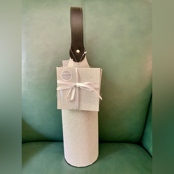 Wine Bottle Holder with 4 matching coasters - Picture 3 of 5